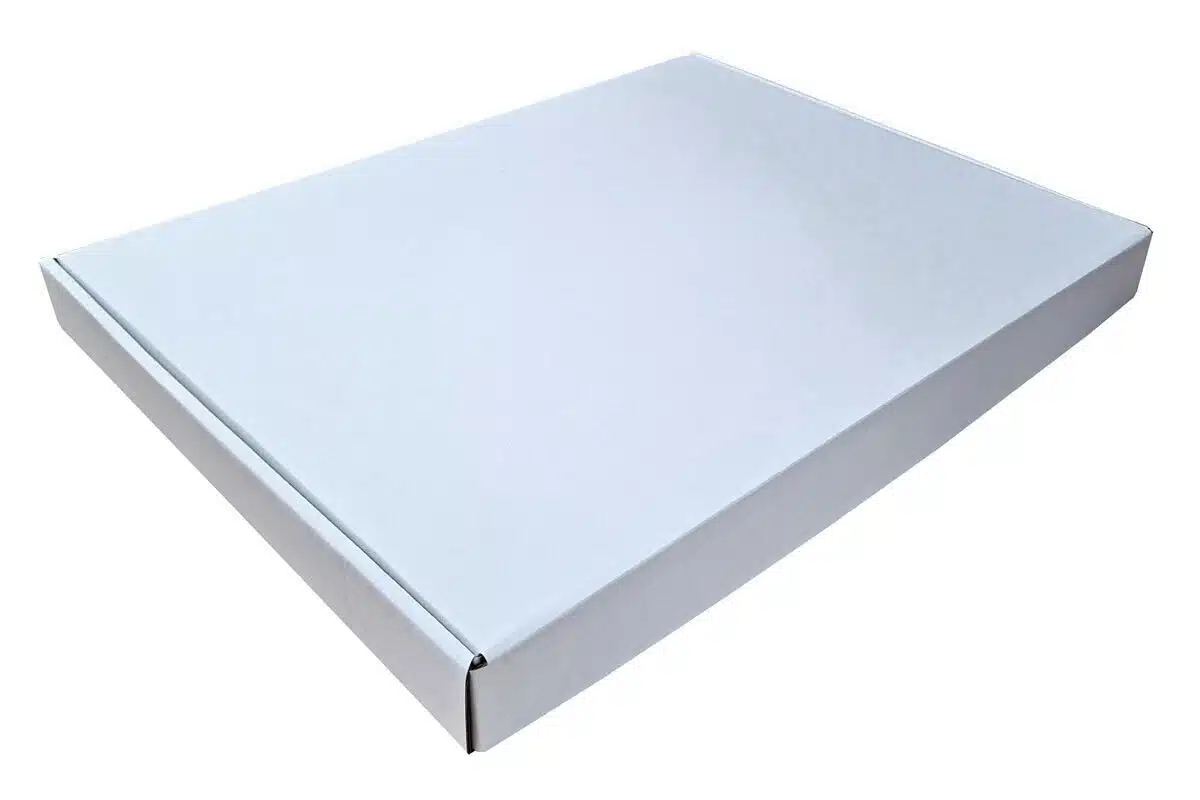 Small Parcel Die Cut Postal Boxes 355mm x 265mm x 32mm White E-Flute